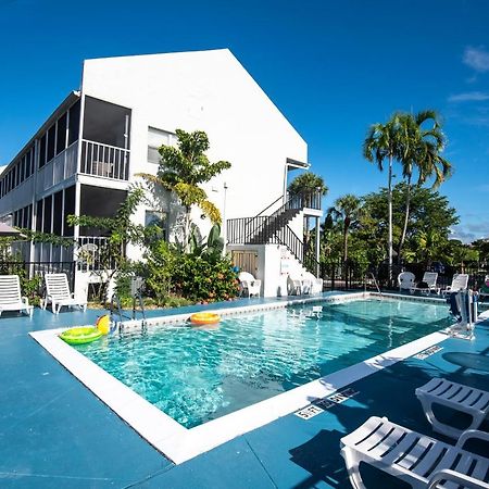Marco Island Lakeside Inn Eksteriør billede