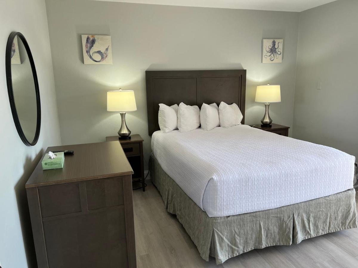 Marco Island Lakeside Inn Eksteriør billede