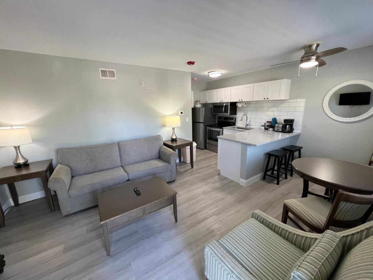 Marco Island Lakeside Inn Eksteriør billede