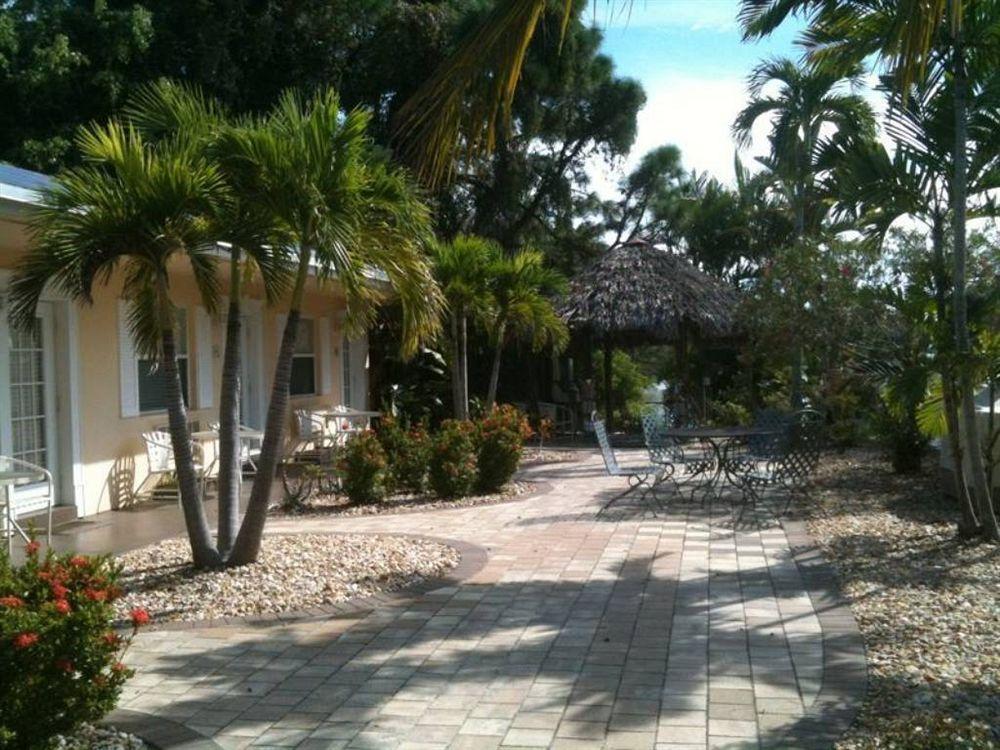 Marco Island Lakeside Inn Eksteriør billede