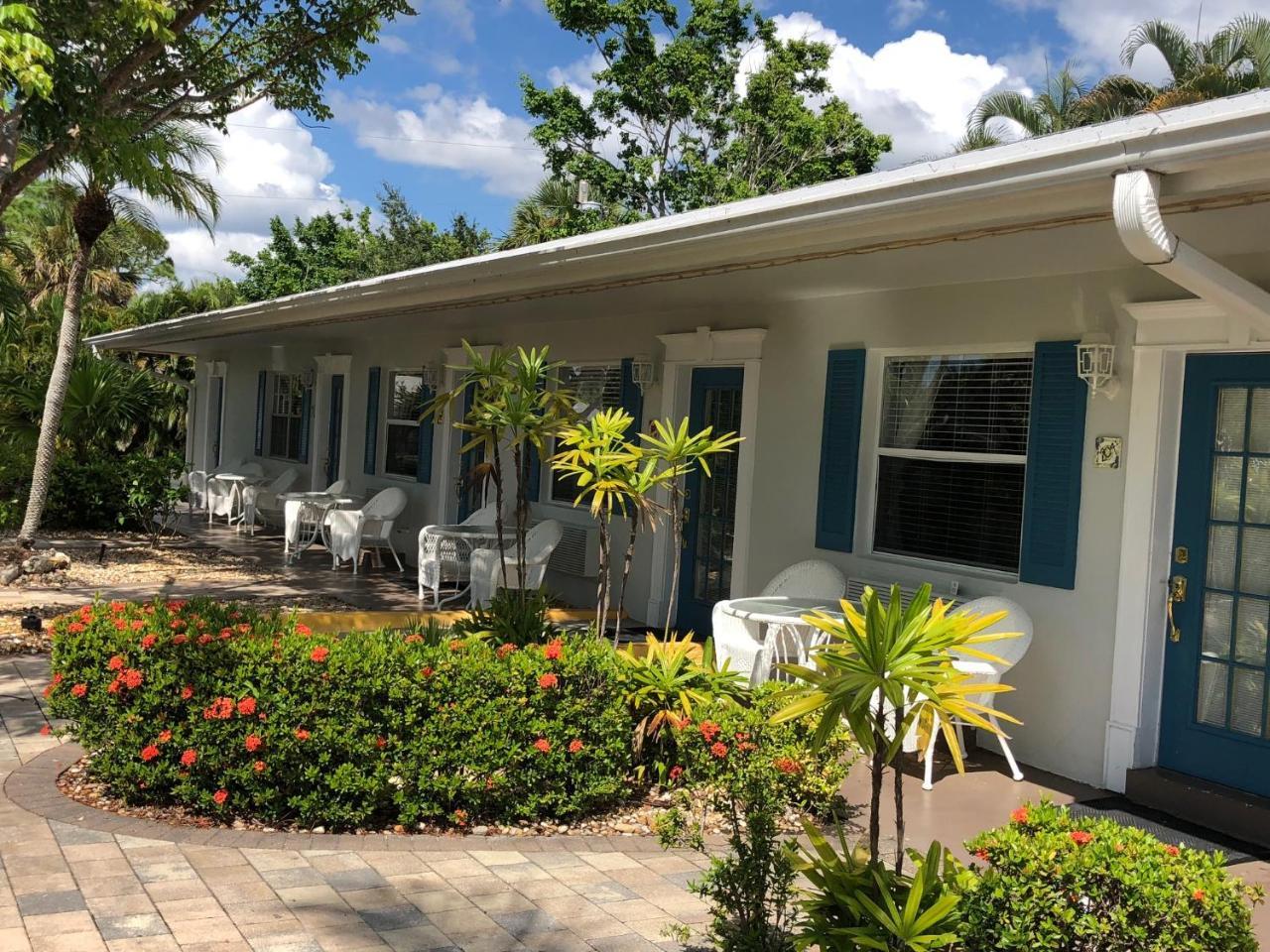 Marco Island Lakeside Inn Eksteriør billede